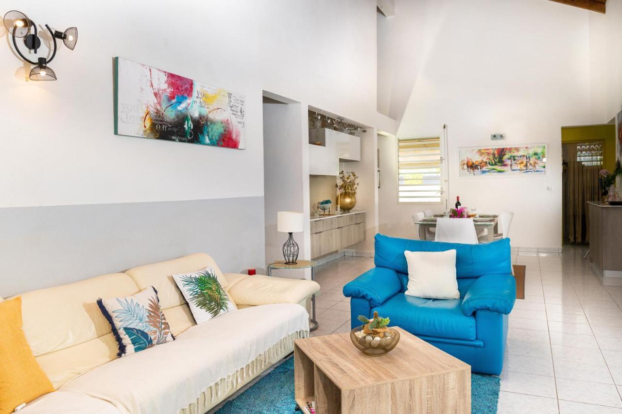 Villa L'Artist en bord de mer avec piscine privée Sainte-Rose Esterno foto