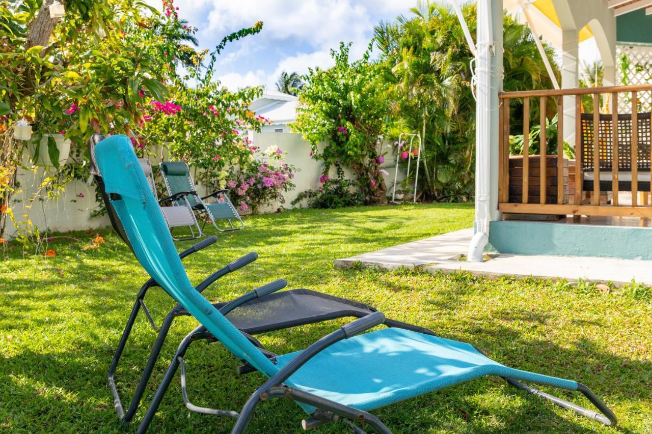 Villa L'Artist en bord de mer avec piscine privée Sainte-Rose Esterno foto