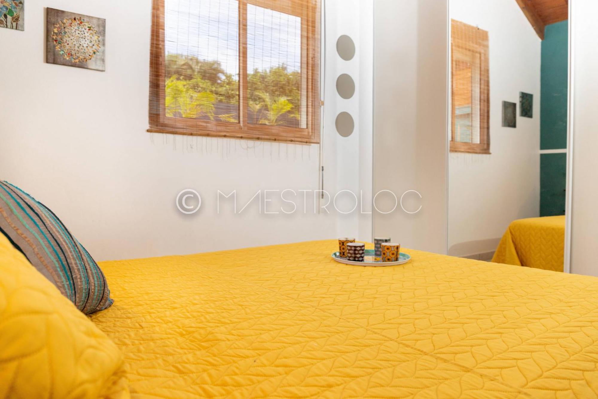 Villa L'Artist en bord de mer avec piscine privée Sainte-Rose Esterno foto